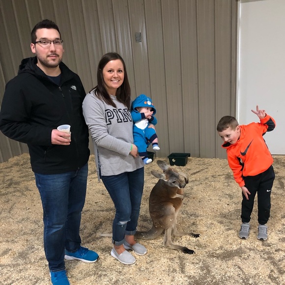 Meet your Posher, Hannah - Picture 1 of 1